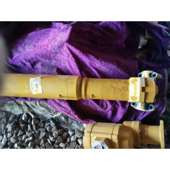 1725232 Вал Caterpillar