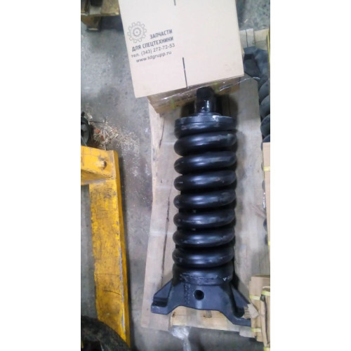 K1006183C Натяжитель гусеницы Doosan DX340LC