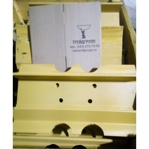 купить 14Y-32-11360 Башмак гусеницы (915 мм) Komatsu. Отгрузка со склада в день заказа. Звоните по телефону +7 (343) 302-08-98
