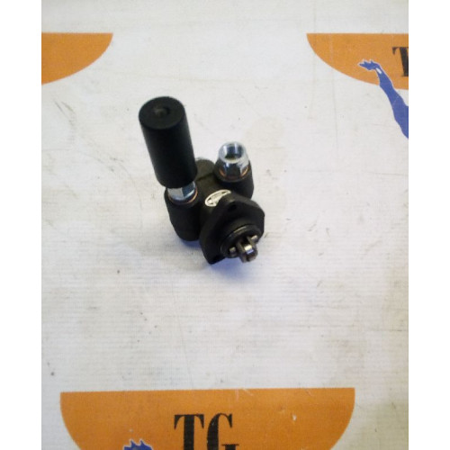 KF24055305 Насос топливоподкачивающий (ТННД) Weichai WD615