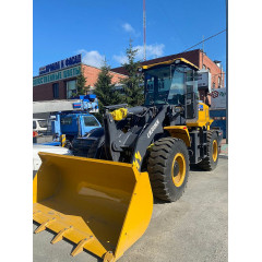 Фронтальный погрузчик LW300KN